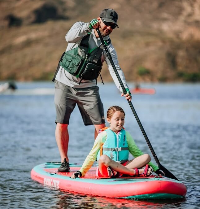 Unleash Your Inner Explorer: Kayak and Paddleboard Rentals at Redline Mesa – Saguaro Lake Awaits!